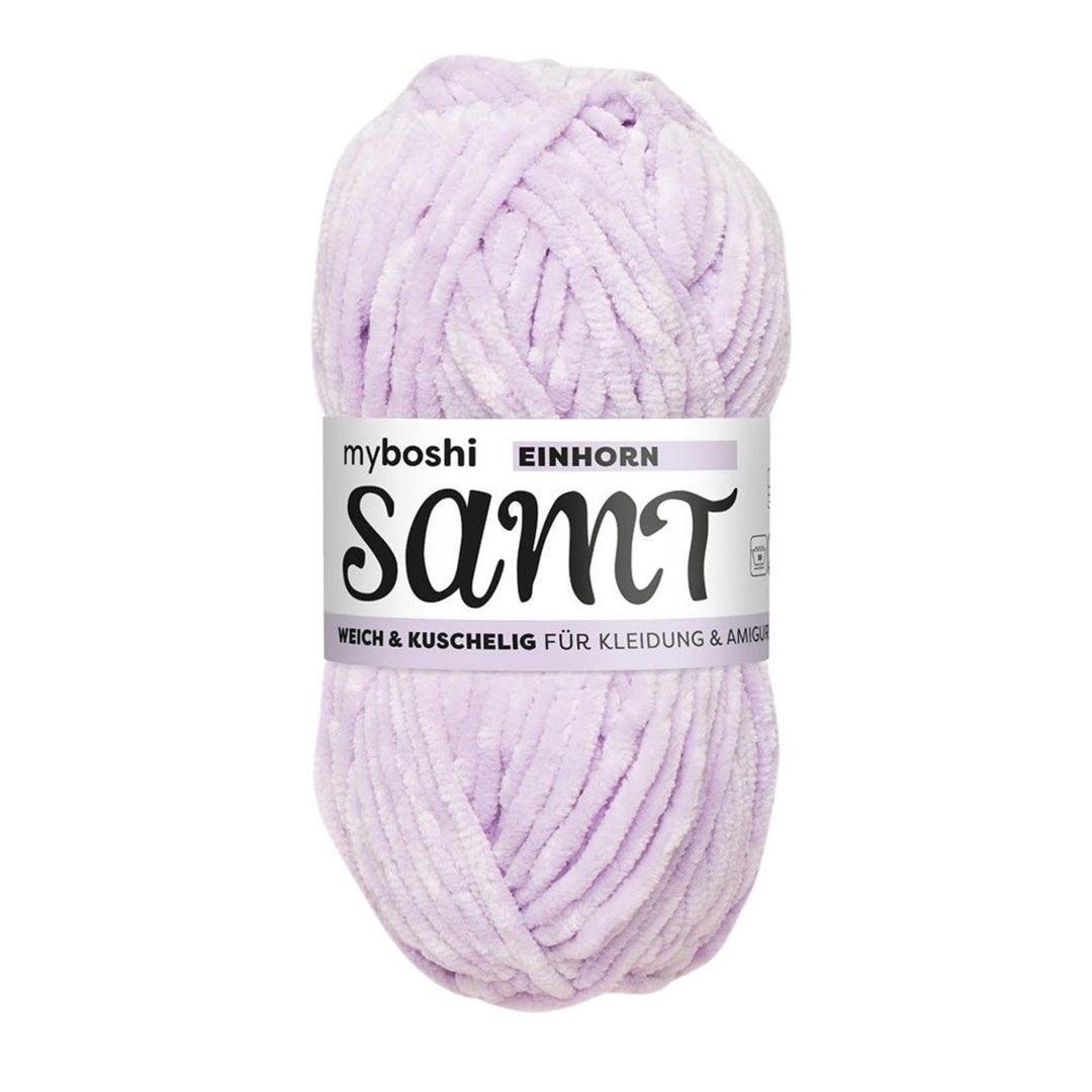 Oppdag Myboshi Samt Chenillegarn – mykt, slitesterkt og perfekt for amigurumi, puter og mer! 100g nøster med 100 meter, OEKO-TEX-sertifisert.

