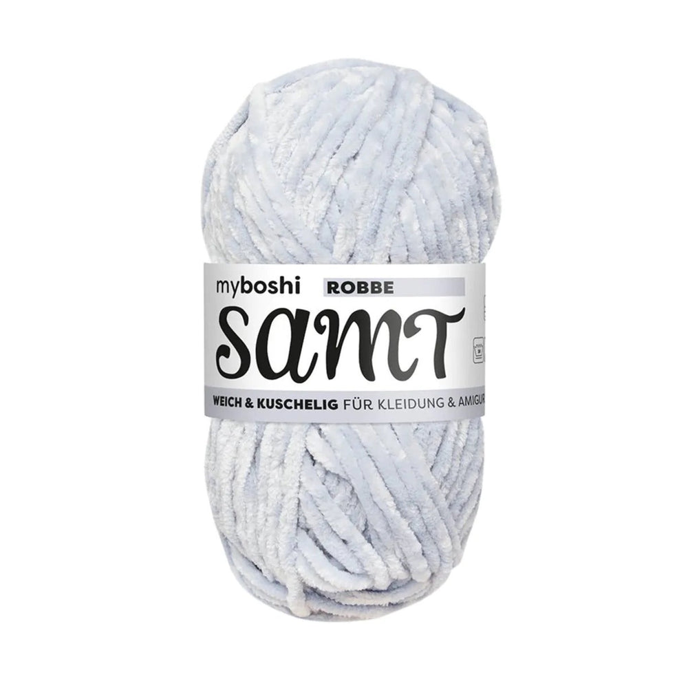 Oppdag Myboshi Samt Chenillegarn – mykt, slitesterkt og perfekt for amigurumi, puter og mer! 100g nøster med 100 meter, OEKO-TEX-sertifisert.

